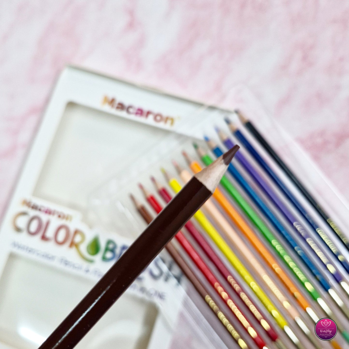 Macaron ColorBrush – 2-in-1 Watercolor Pencil & Paintbrush Set (12 Colors)