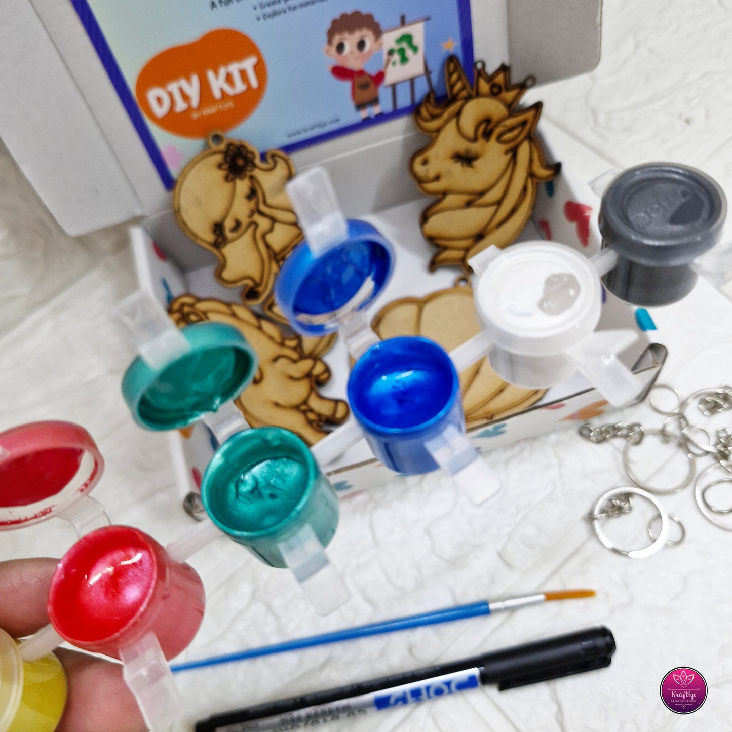 DIY Wooden Keychain Painting Kit for Kids – Unicorn & Mermaid (Creative Art & Craft Set)