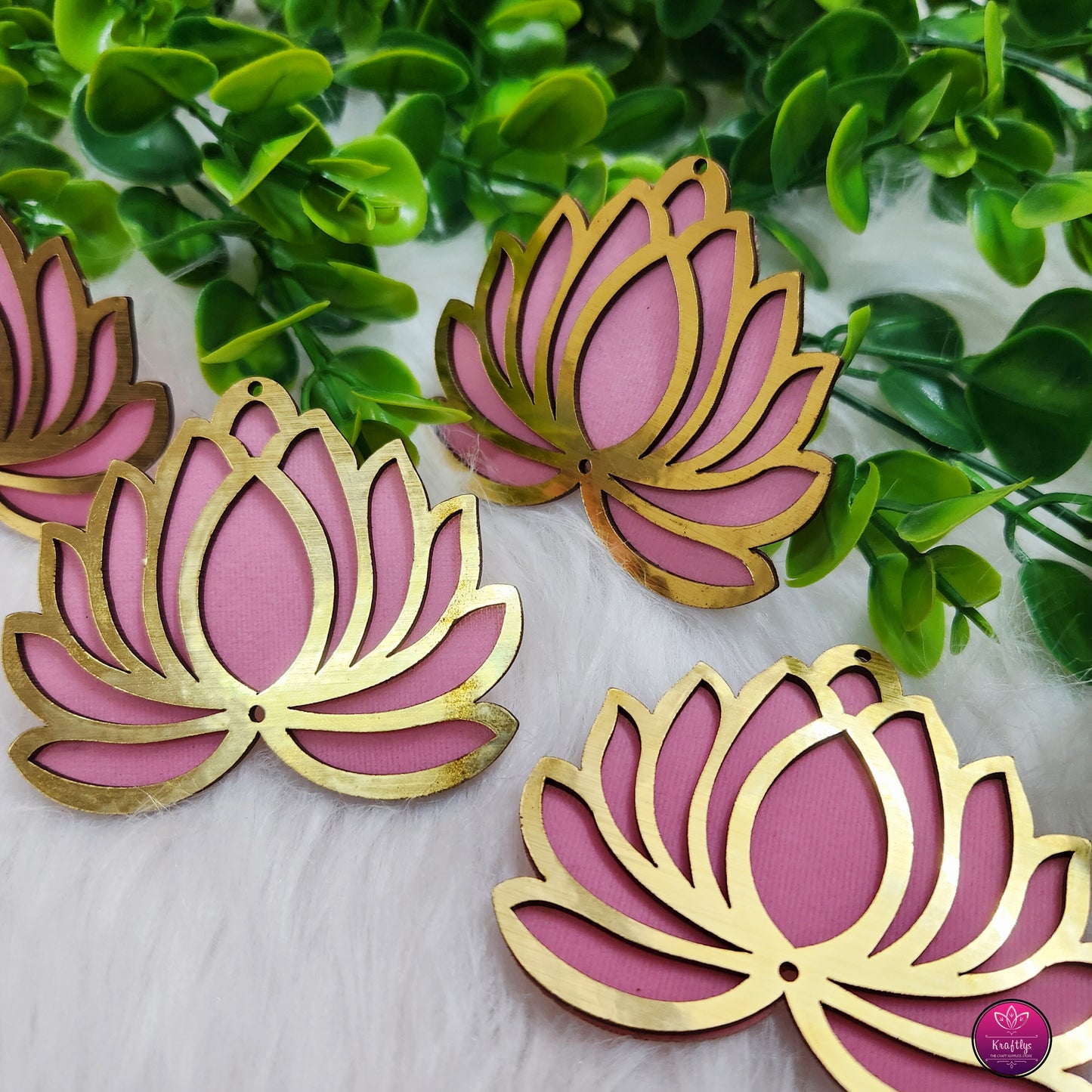 BIG LOTUS CUTOUT | GOLD DETAILING