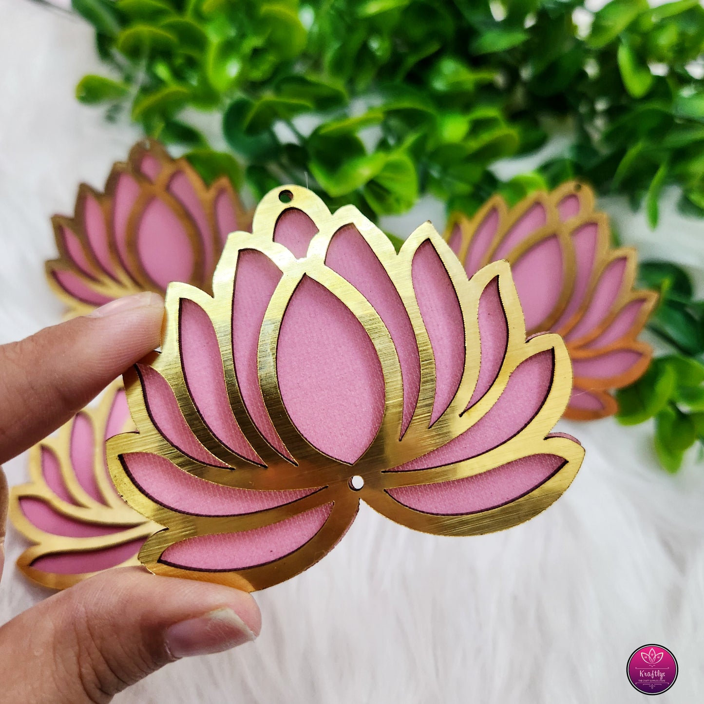 BIG LOTUS CUTOUT | GOLD DETAILING